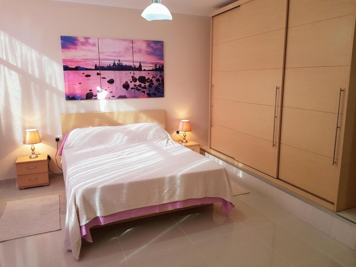 Charming Apartment-Wifi-Sleeps 5 Marsaskala Ngoại thất bức ảnh
