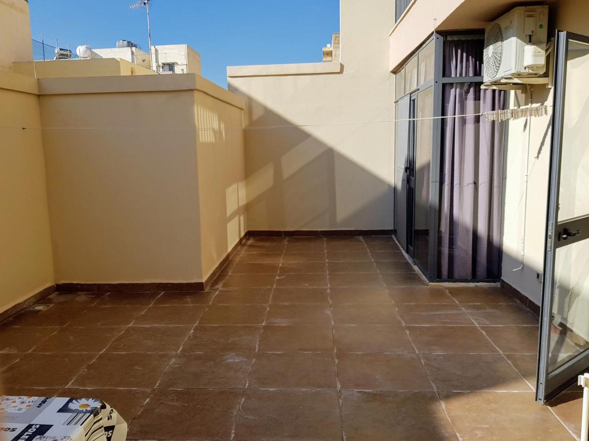 Charming Apartment-Wifi-Sleeps 5 Marsaskala Ngoại thất bức ảnh